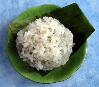 “Banh khuc”, so delicious!